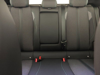 Peugeot 308 PureTech Turbo 130 S&S Allure (18)