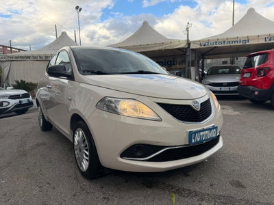 Lancia Ypsilon 1.2 69 CV 5 porte Silver usata