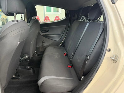 Lancia Ypsilon 1.2 69 CV 5 porte Silver (14)