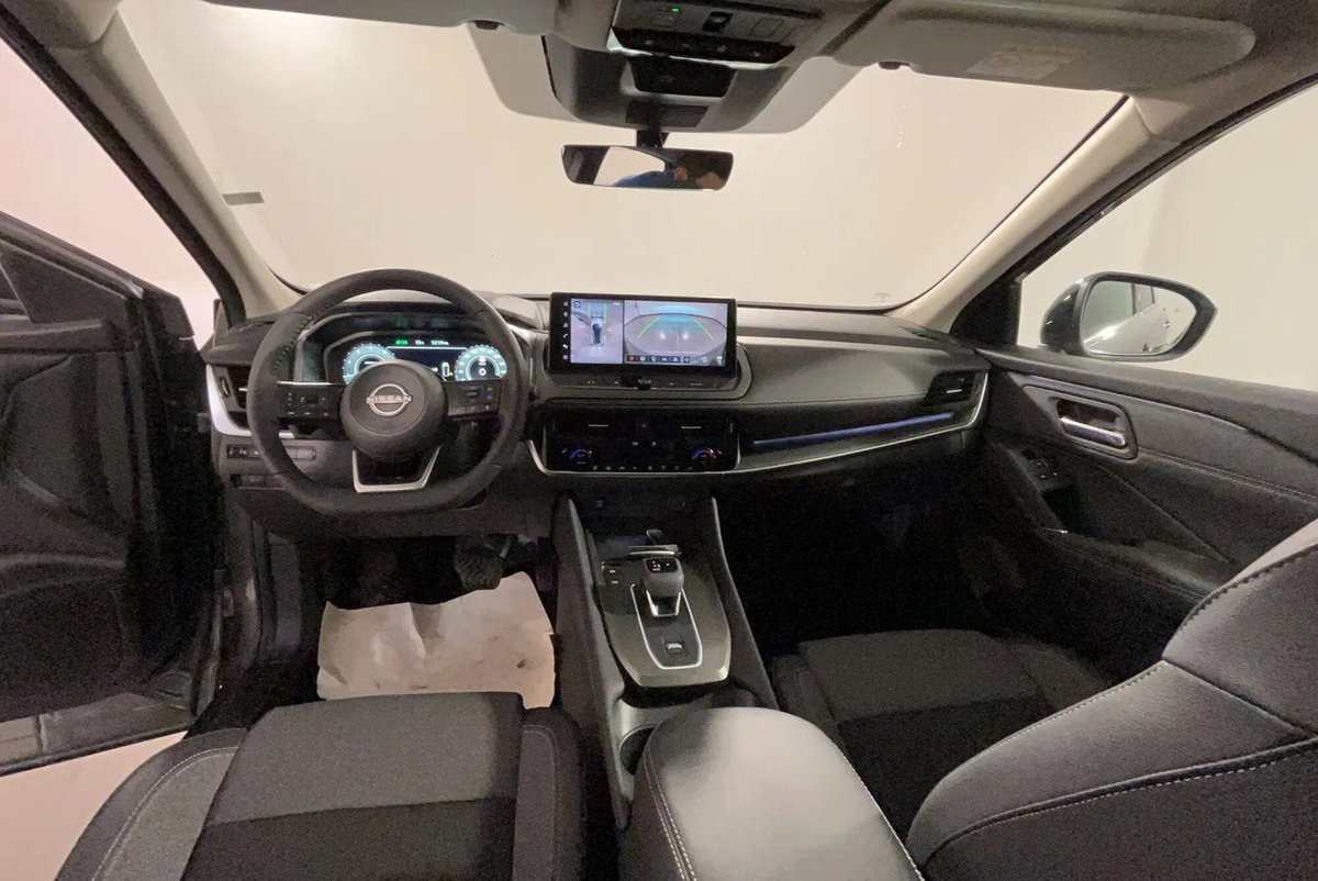 Nissan Qashqai 1.3 mhev N-Connecta 2wd 158cv (10)