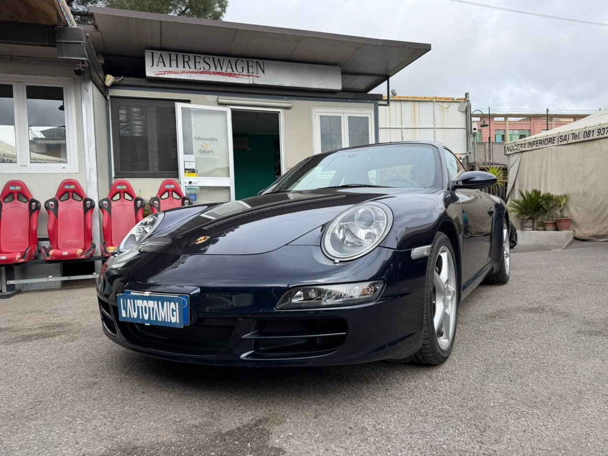 Porsche 911 Coupé Carrera 4 (2)
