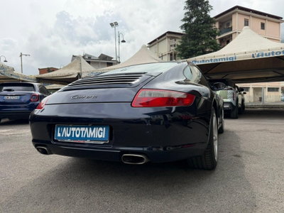 Porsche 911 Coupé Carrera 4 (3)
