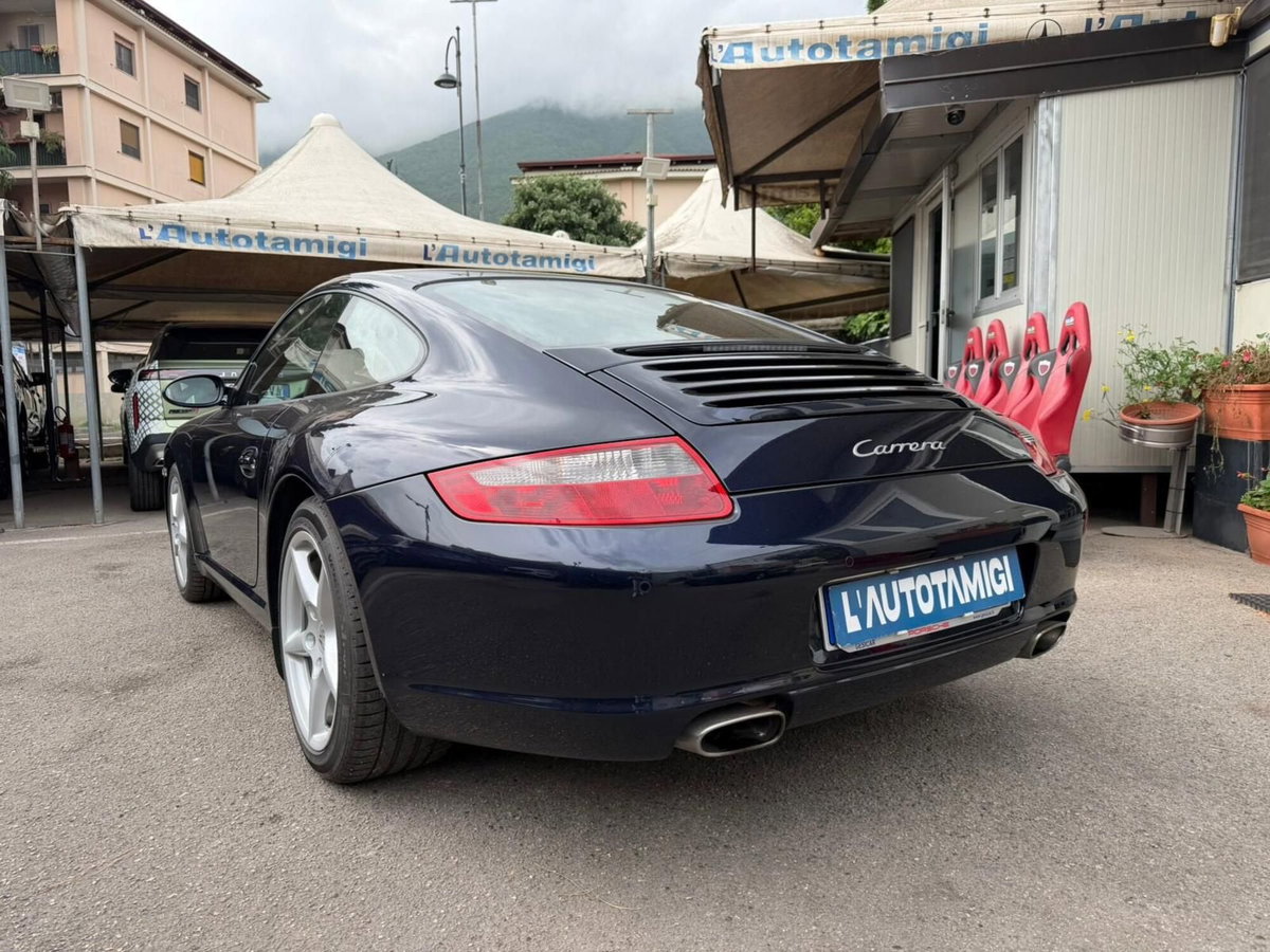 Porsche 911 Coupé Carrera 4 (4)