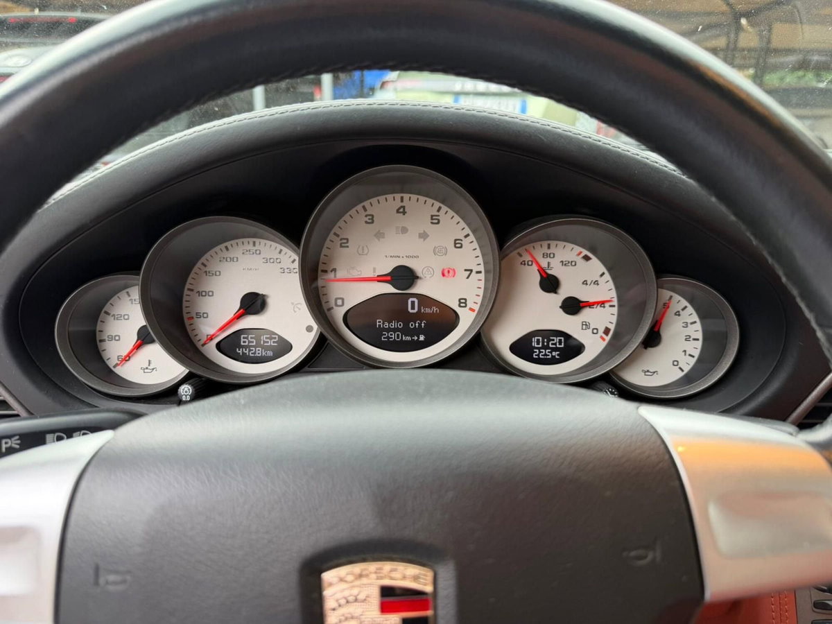 Porsche 911 Coupé Carrera 4 (8)