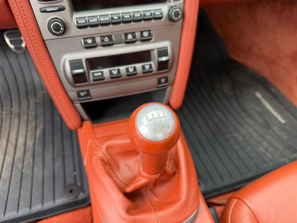 Porsche 911 Coupé Carrera 4 (9)