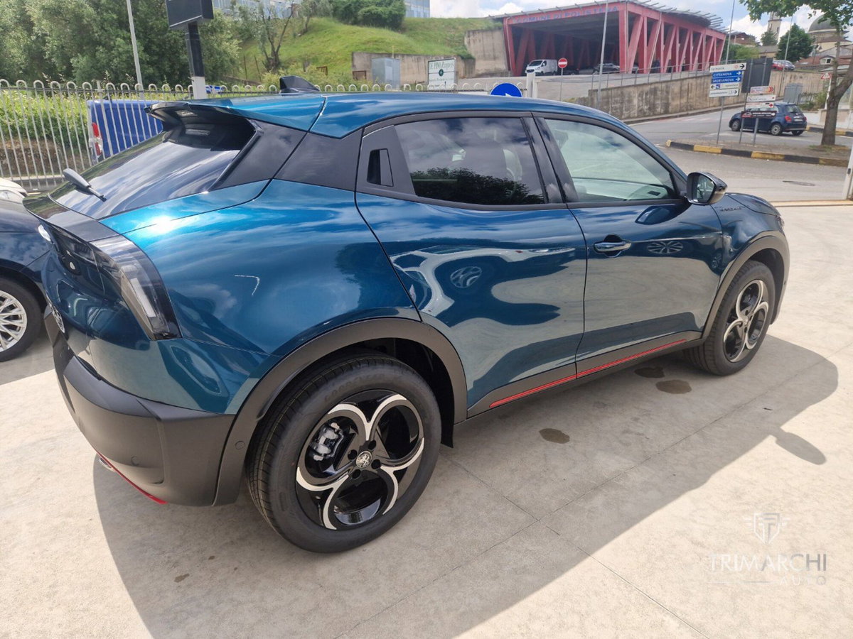 Alfa Romeo Junior 1.2 ibrida Sport Speciale 145cv edct6 (5)