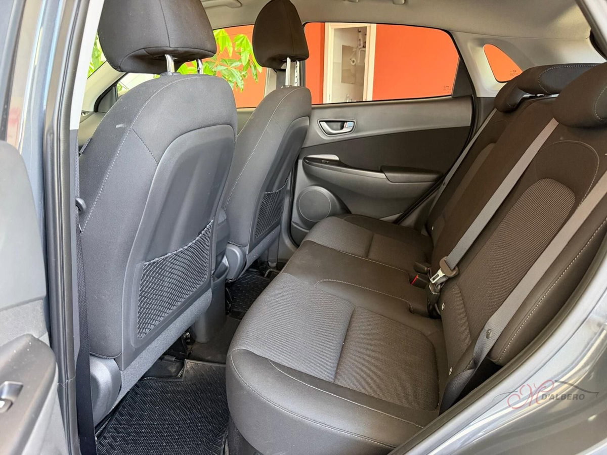Hyundai Kona 1.6 gdi hev X Class Premium Pack 2wd dct (9)