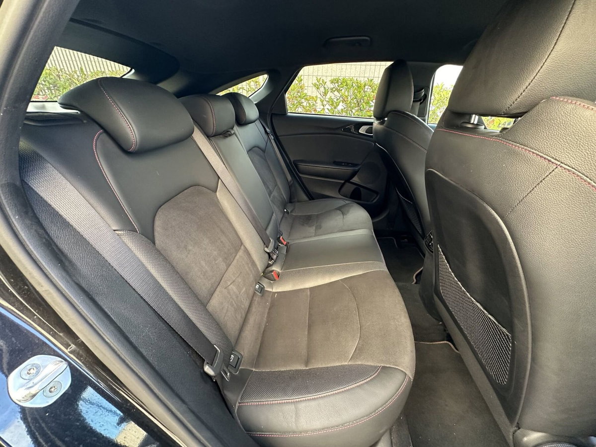 Kia ProCeed 1.6 t-gdi GT 204cv dct (14)