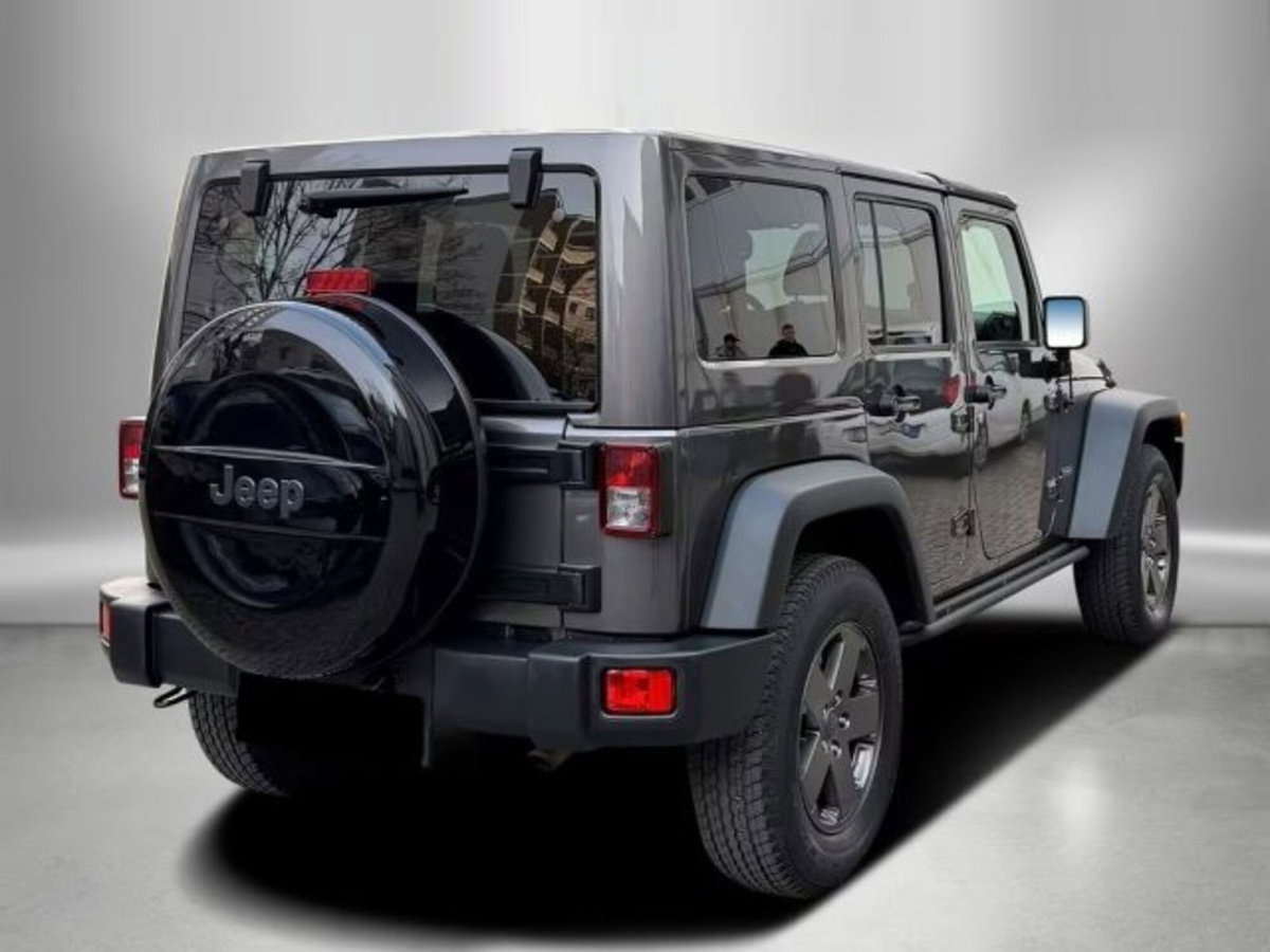 Jeep Wrangler Unlimited 3.6 V6 Rubicon Auto (2)