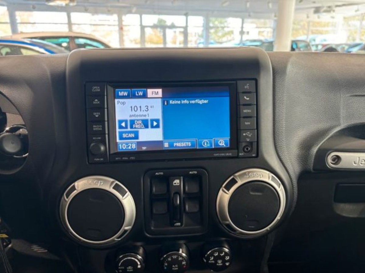 Jeep Wrangler Unlimited 3.6 V6 Rubicon Auto (14)