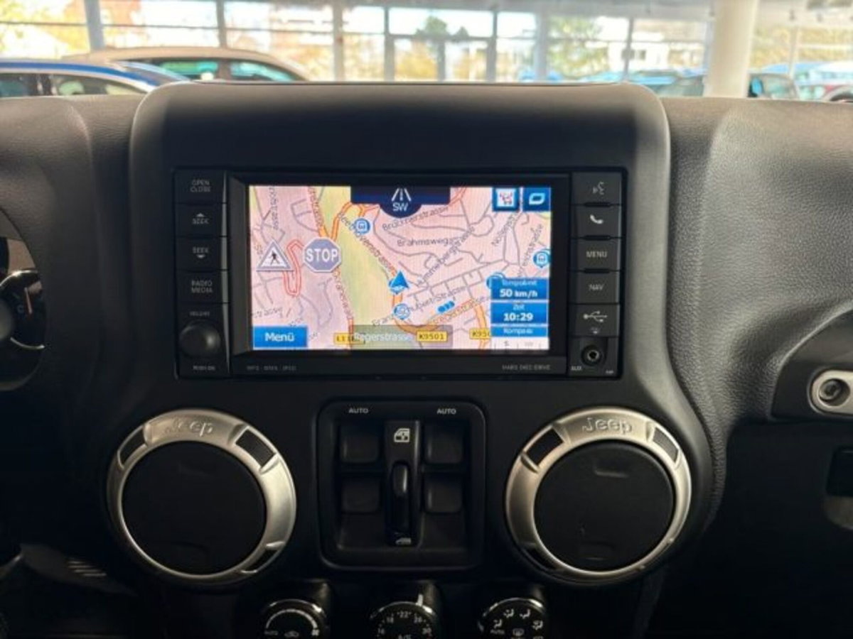 Jeep Wrangler Unlimited 3.6 V6 Rubicon Auto (15)