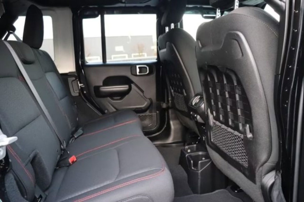 Jeep Wrangler Unlimited 3.6 V6 Rubicon Auto (11)