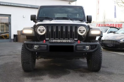Jeep Wrangler Unlimited 3.6 V6 Rubicon Auto (2)