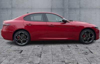 Alfa Romeo Giulia 2.0 Turbo 280 CV AT8 AWD Q4 Veloce (3)