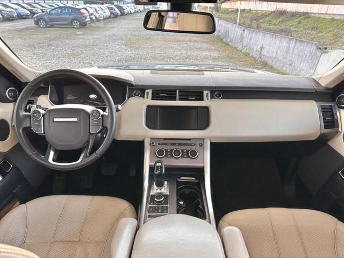 Land Rover Range Rover Sport 3.0 TDV6 HSE (13)