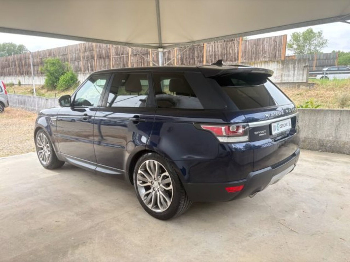 Land Rover Range Rover Sport 3.0 TDV6 HSE (4)