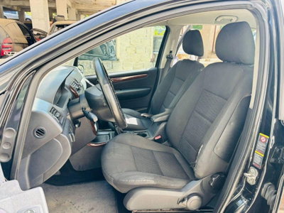 Mercedes-Benz Classe A 180 CDI Avantgarde (8)