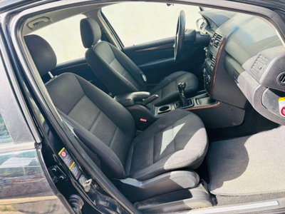 Mercedes-Benz Classe A 180 CDI Avantgarde (9)