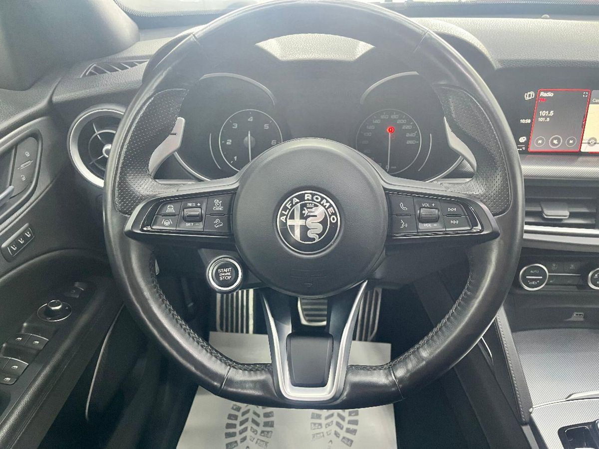 Alfa Romeo Stelvio Stelvio 2.2 Turbodiesel 210 CV AT8 Q4 Veloce (18)