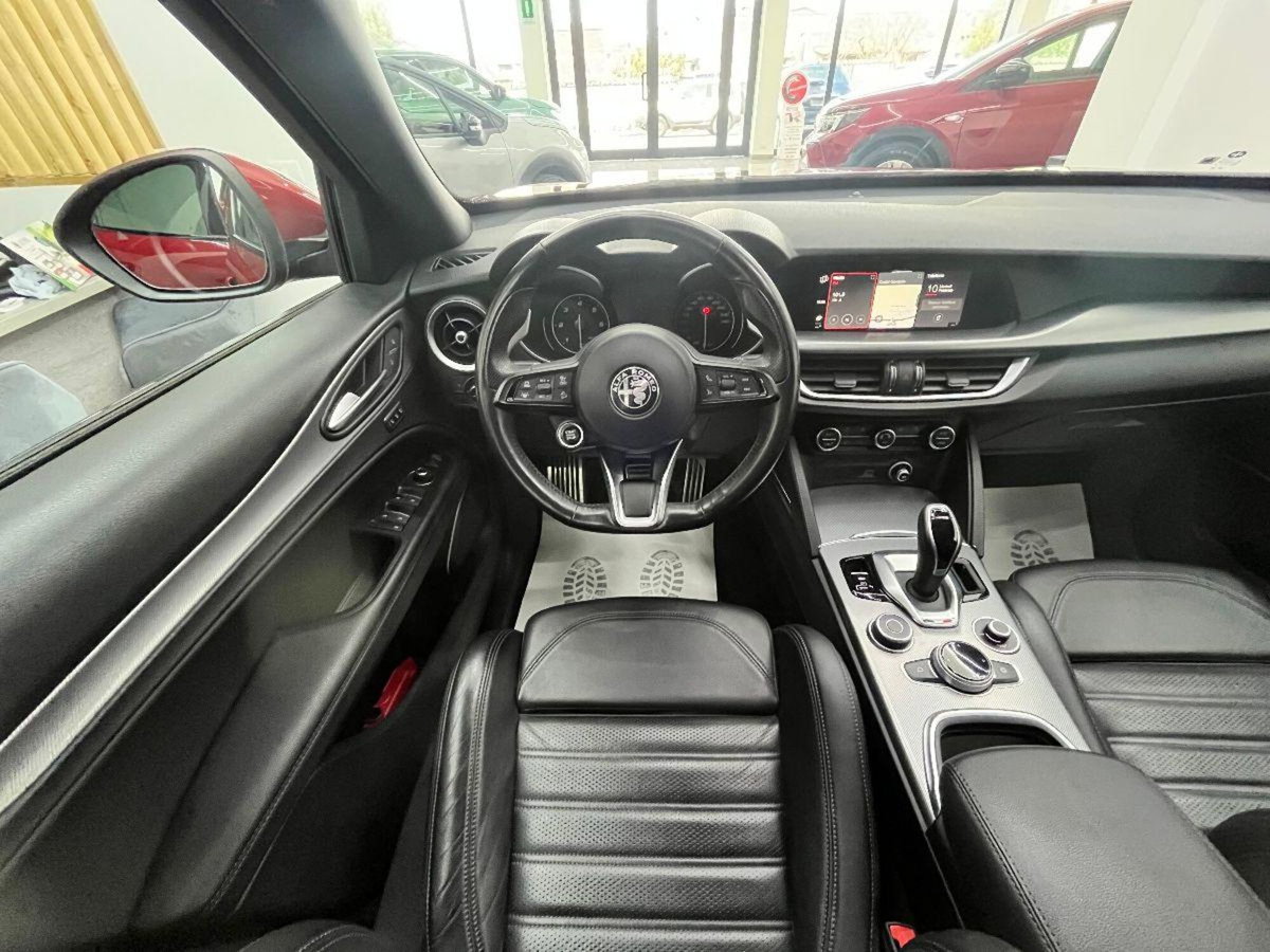 Alfa Romeo Stelvio Stelvio 2.2 Turbodiesel 210 CV AT8 Q4 Veloce (19)