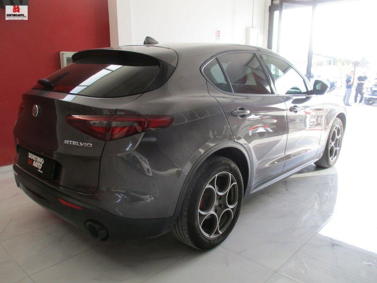 Alfa Romeo Stelvio Stelvio 2.2 Turbodiesel 190 CV AT8 Q4 Super Business (2)