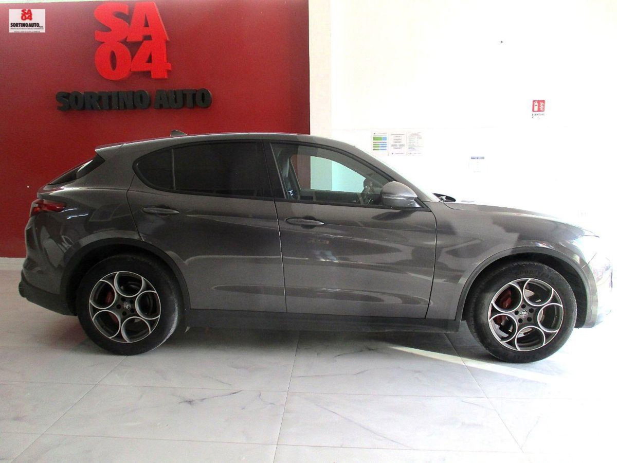 Alfa Romeo Stelvio Stelvio 2.2 Turbodiesel 190 CV AT8 Q4 Super Business (4)
