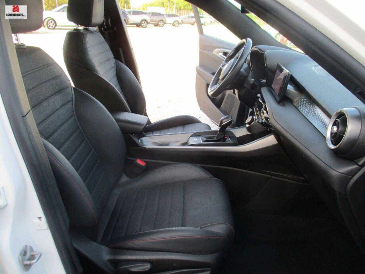 Alfa Romeo Tonale 1.5 hybrid Sprint 130cv tct7 (18)