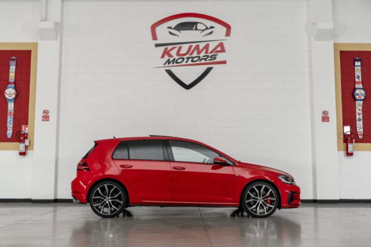 Volkswagen Golf 2.0 tsi GTI MT Ultimate 245cv (10)