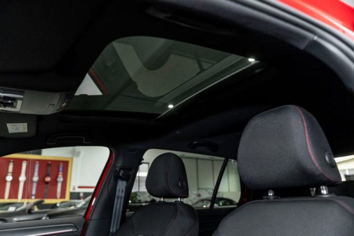 Volkswagen Golf 2.0 tsi GTI MT Ultimate 245cv (14)