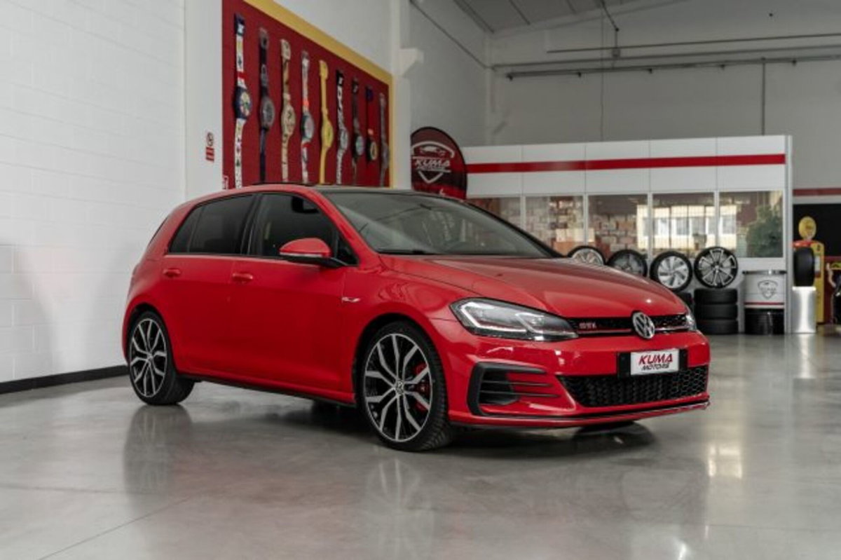 Volkswagen Golf 2.0 tsi GTI MT Ultimate 245cv (16)