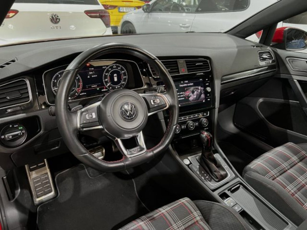 Volkswagen Golf 2.0 tsi GTI MT Ultimate 245cv (19)