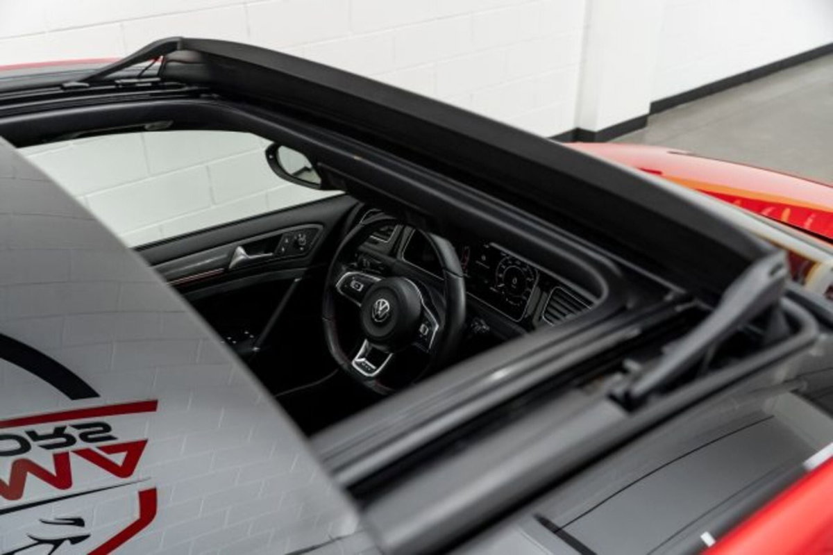 Volkswagen Golf 2.0 tsi GTI MT Ultimate 245cv (5)