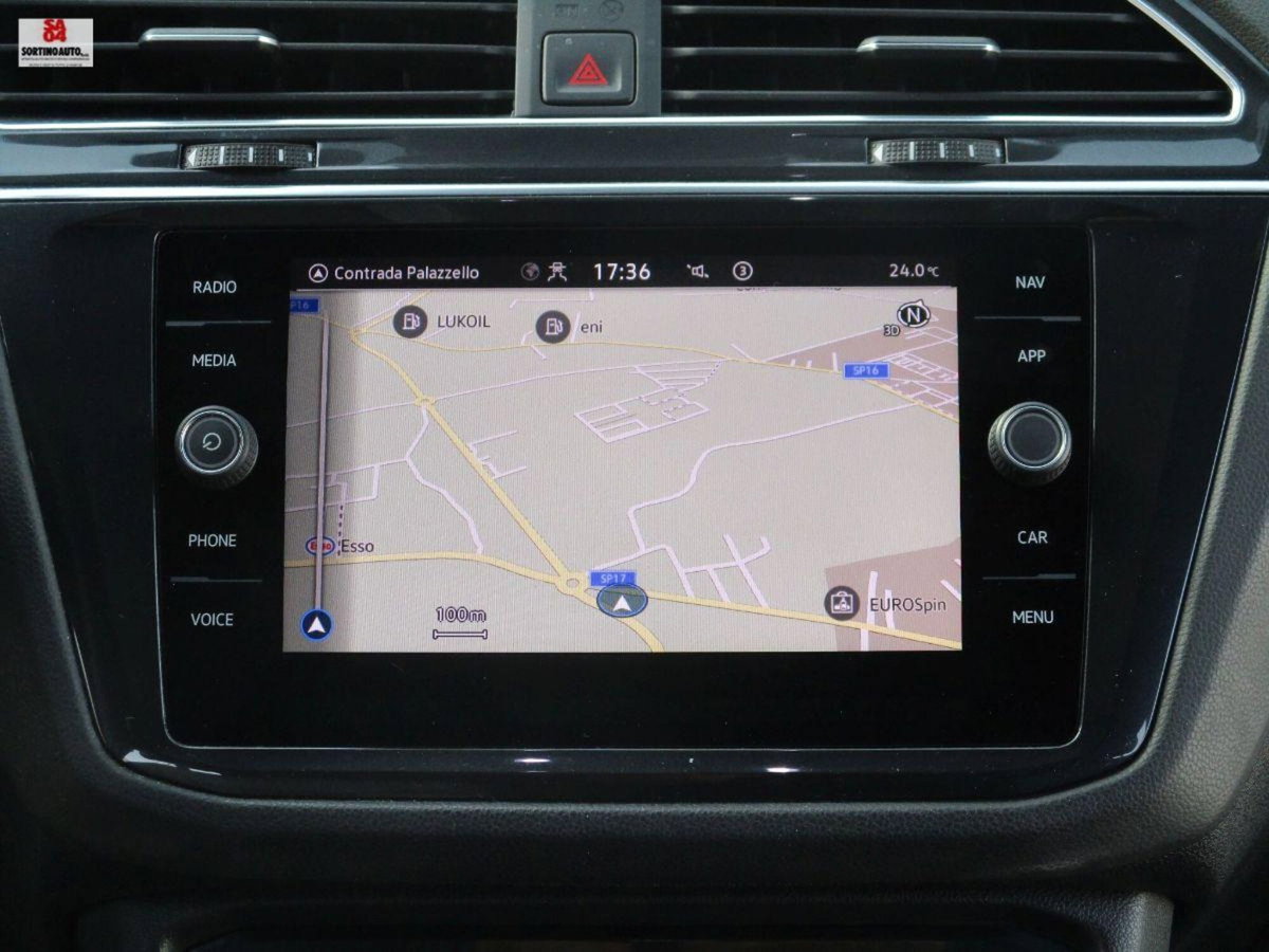 Volkswagen Tiguan 2.0 TDI 150 CV SCR DSG 4MOTION R-Line (11)