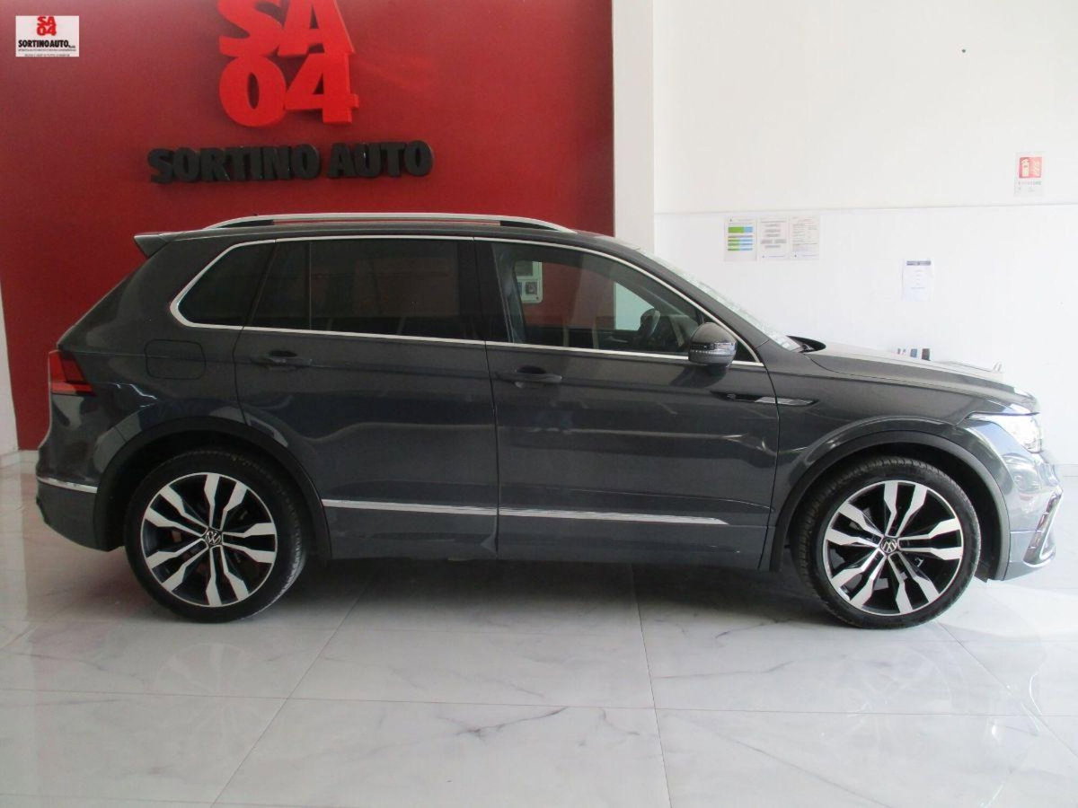 Volkswagen Tiguan 2.0 TDI 150 CV SCR DSG 4MOTION R-Line (4)