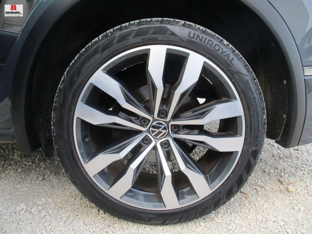 Volkswagen Tiguan 2.0 TDI 150 CV SCR DSG 4MOTION R-Line (7)