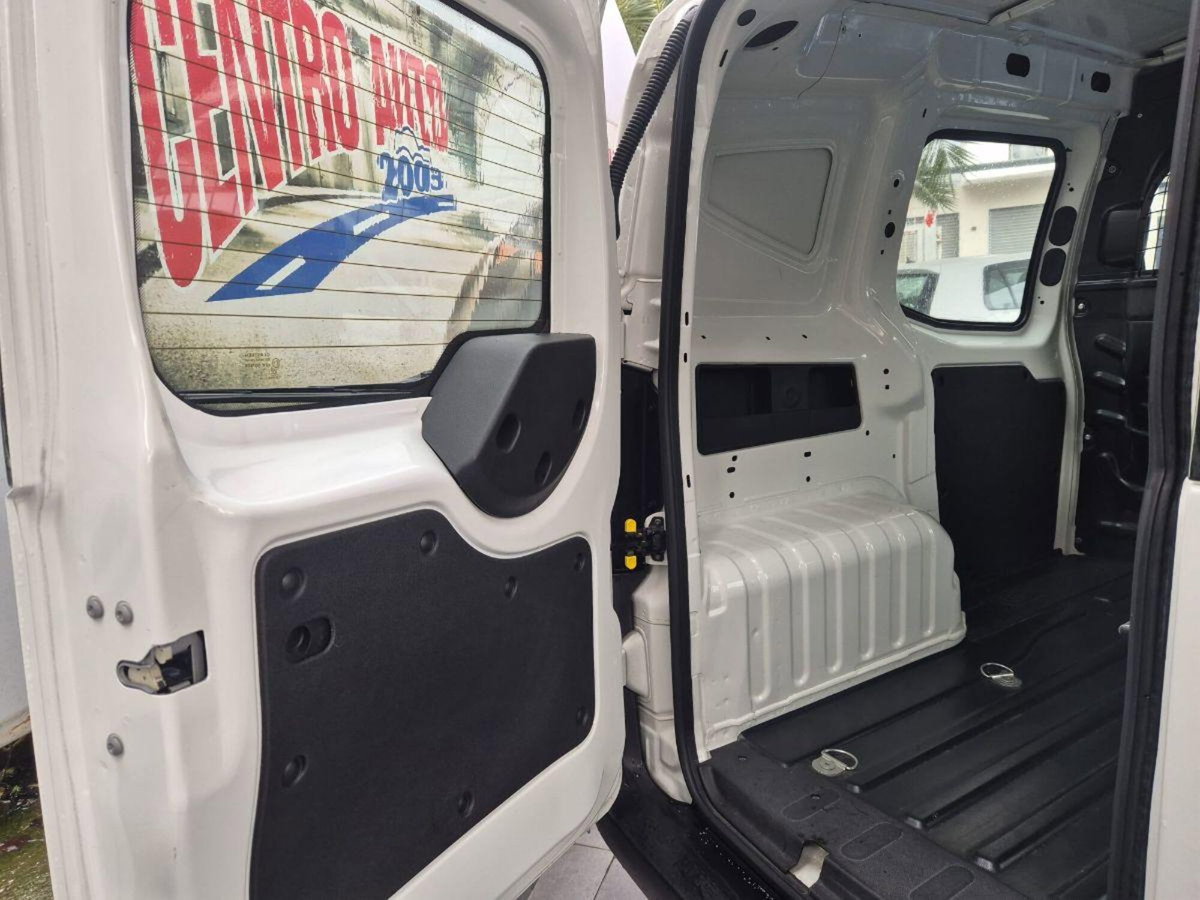 Fiat Fiorino 1.3 MJT 95CV Combinato (10)