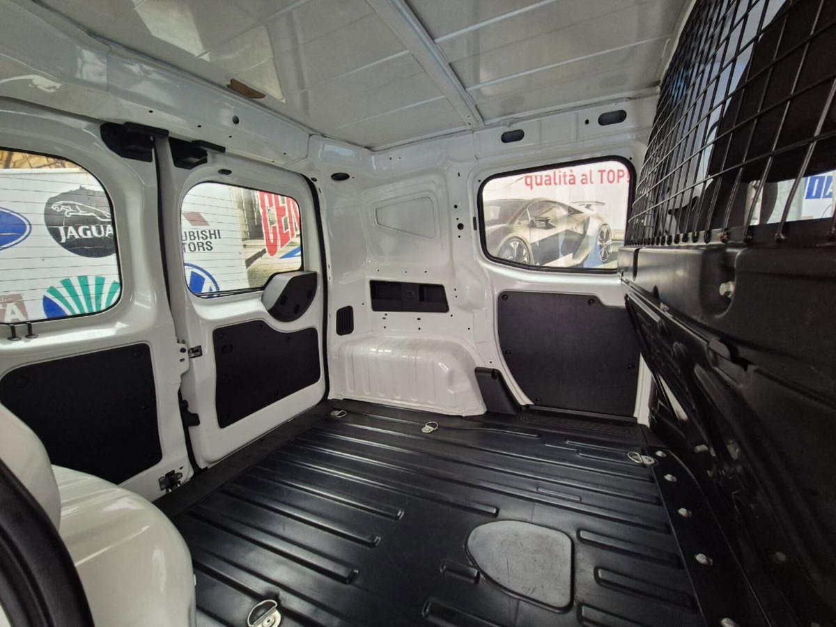 Fiat Fiorino 1.3 MJT 95CV Combinato (18)
