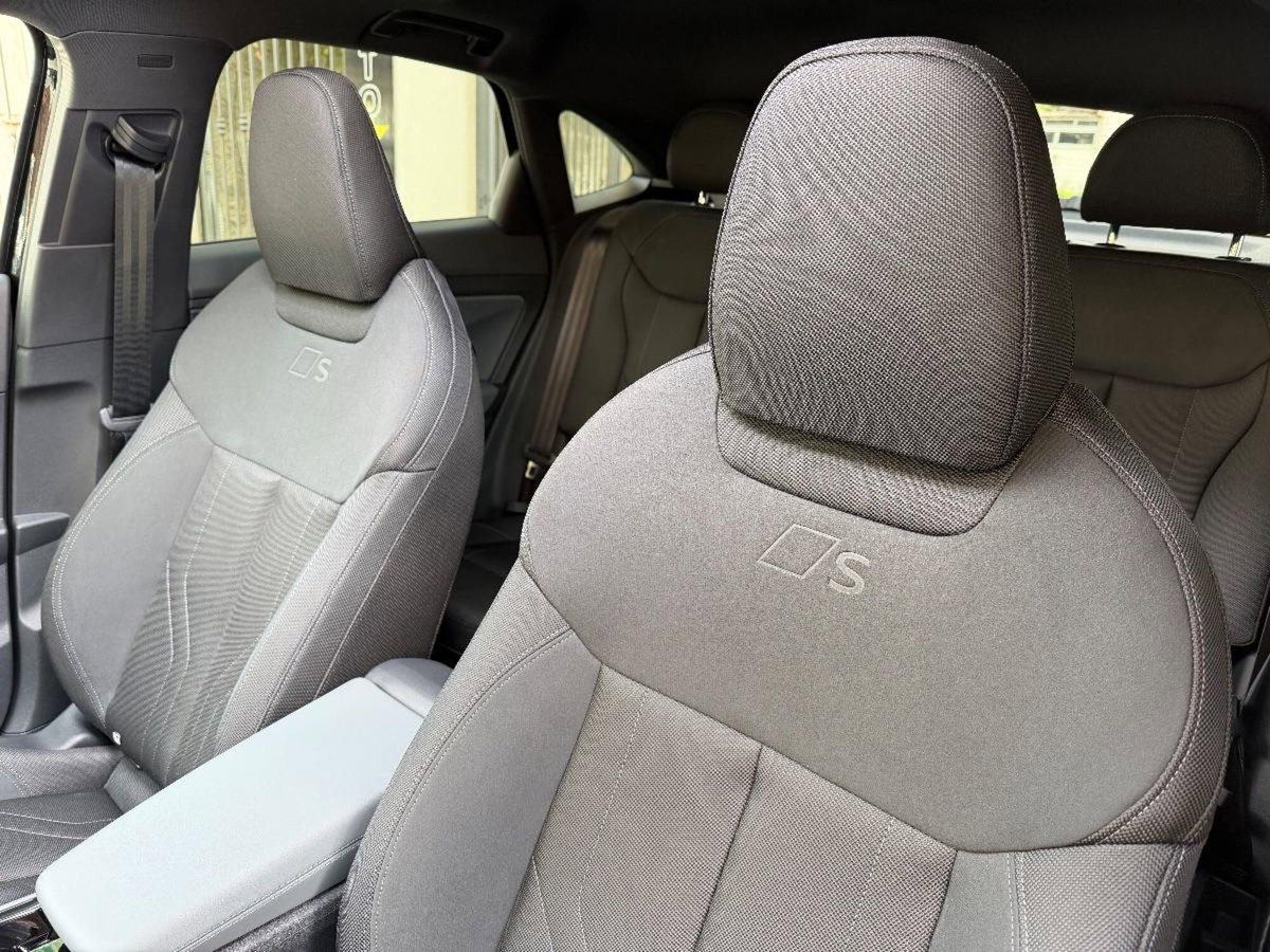 Audi Q3 Sportback 35 TDI quattro S tronic S line edition (18)