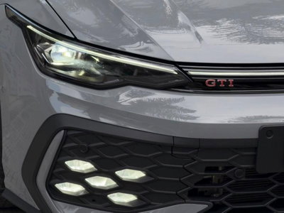 Volkswagen Golf GTI Performance 2.0 245 CV TSI DSG 3p. BMT (10)