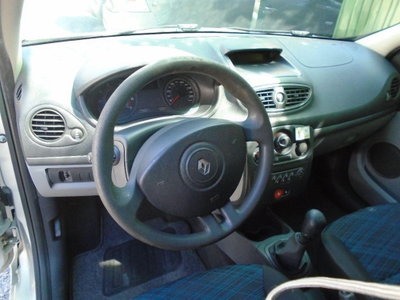 Renault Clio cat 5 porte RN (9)