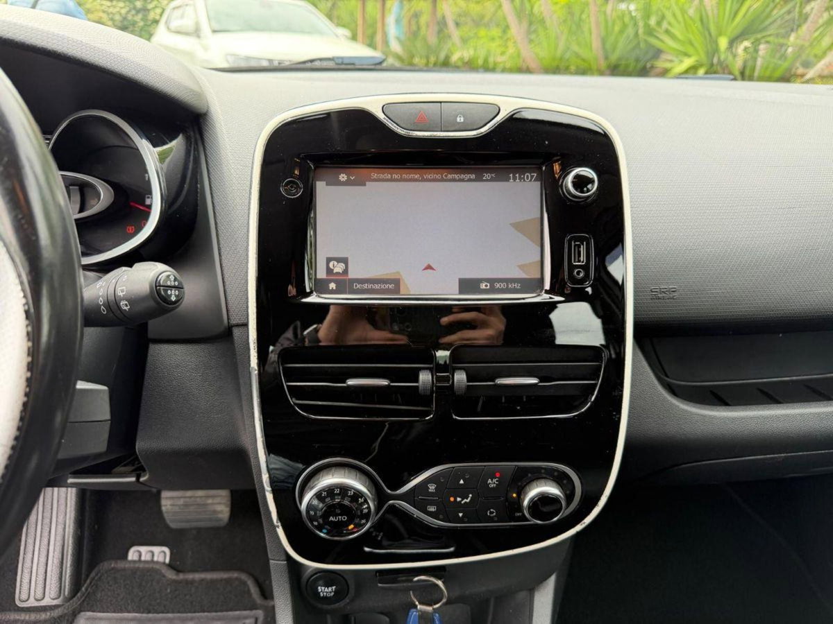 Renault Clio 1.5 dCi 8V 90CV EDC Start&Stop 5 porte Duel2 (13)