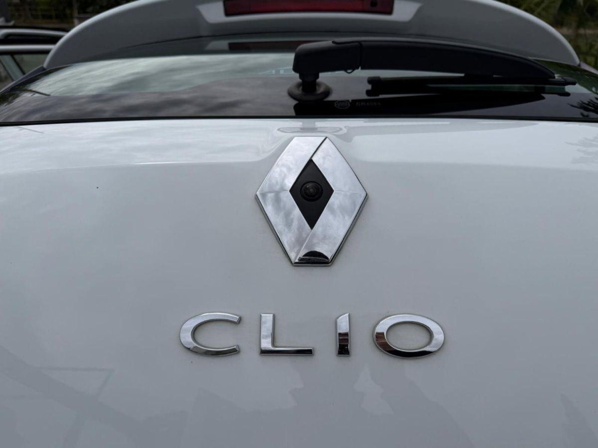 Renault Clio 1.5 dCi 8V 90CV EDC Start&Stop 5 porte Duel2 (20)