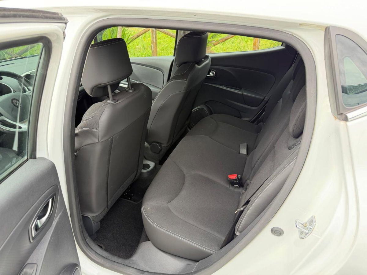 Renault Clio 1.5 dCi 8V 90CV EDC Start&Stop 5 porte Duel2 (8)