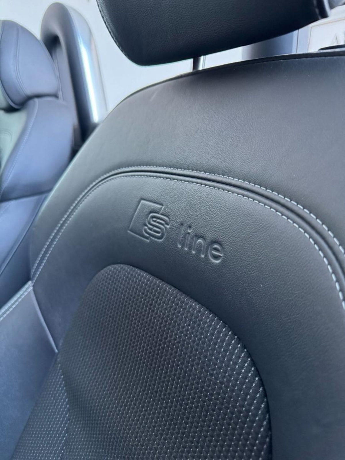 Audi TT Cabrio 2.0 TDI quattro (11)