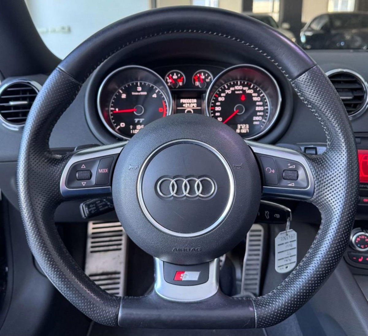 Audi TT Cabrio 2.0 TDI quattro (13)