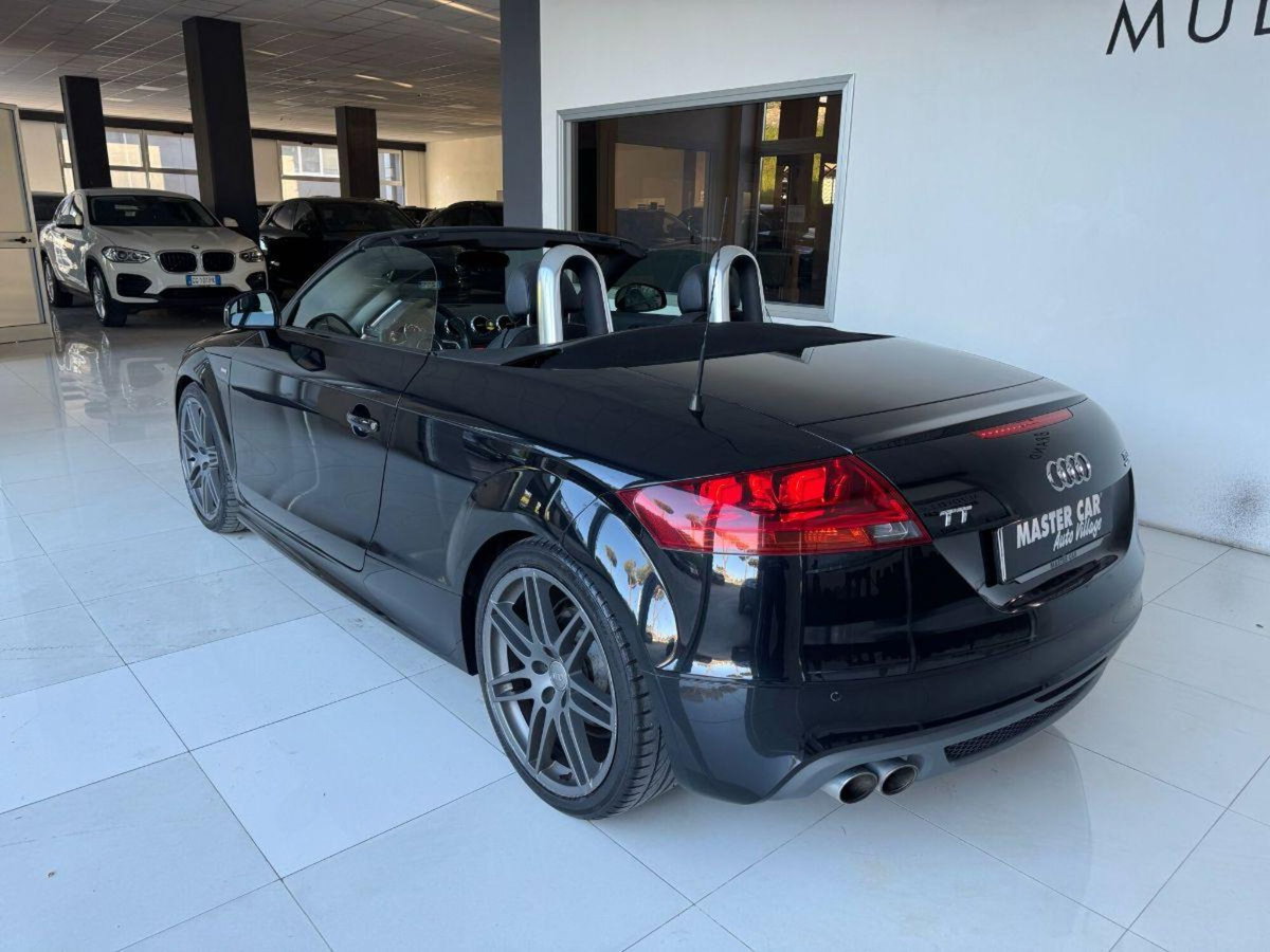 Audi TT Cabrio 2.0 TDI quattro (2)