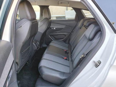 Peugeot 3008 BlueHDi 130 S&S EAT8 Allure Pack (5)