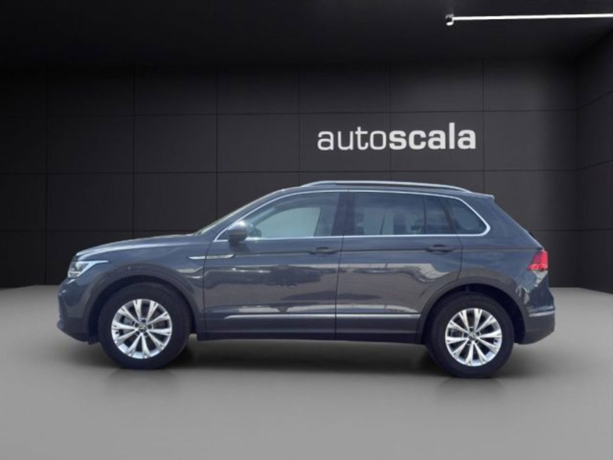 Volkswagen Tiguan 2.0 TDI 150 CV SCR DSG 4MOTION Life (2)