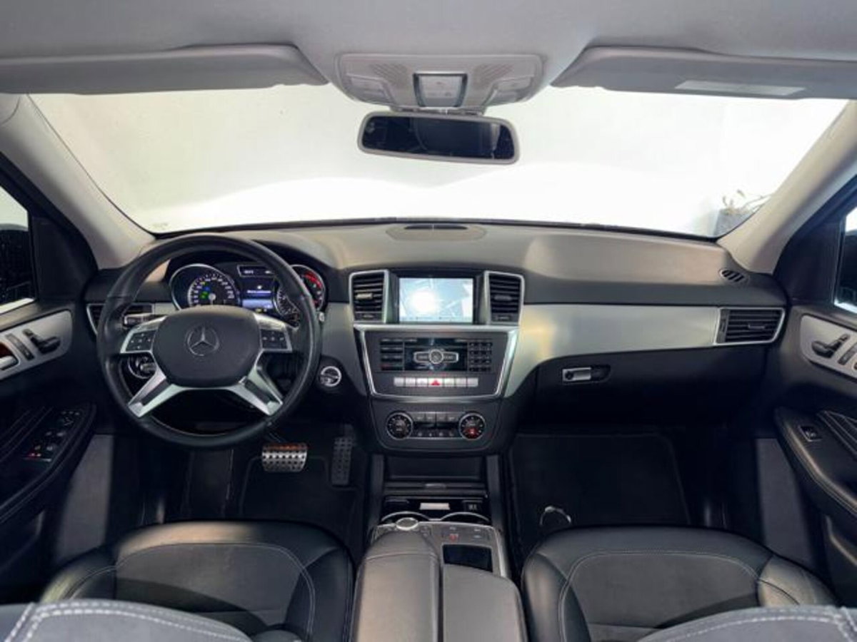 Mercedes-Benz Classe ML 350 BlueTEC 4Matic Premium (13)