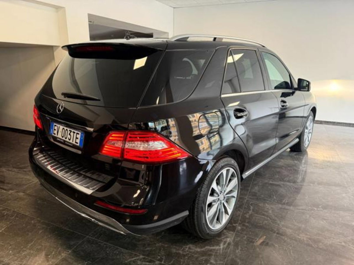 Mercedes-Benz Classe ML 350 BlueTEC 4Matic Premium (7)